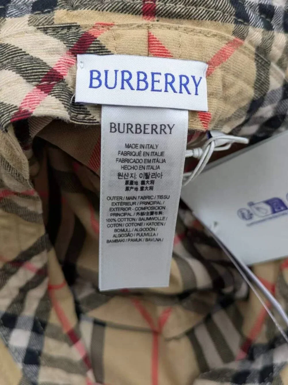 Burberry Classic Vintage Check Cotton Bucket Hat Archive Beige M 8075657 - Picture 7 of 12